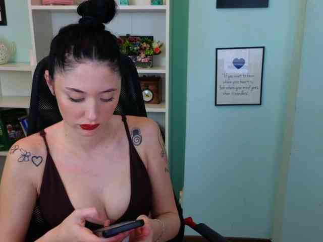 Ivanna-Rose webcam