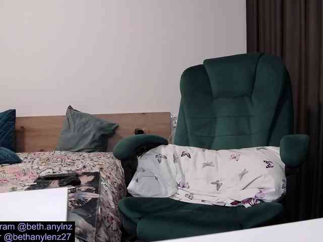 BethanyLenz BethanyLenz