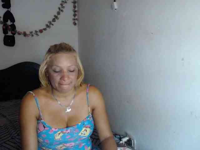 GeicerTito Live Webcam on BongaCams