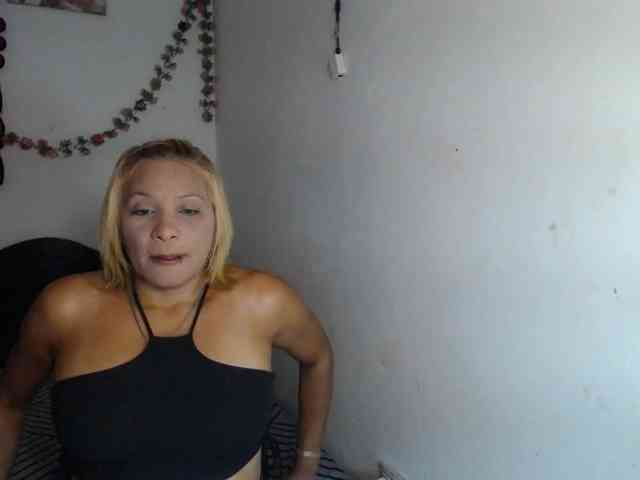 GeicerTito Live Webcam on BongaCams