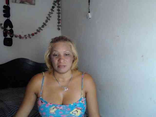 GeicerTito Live Webcam on BongaCams