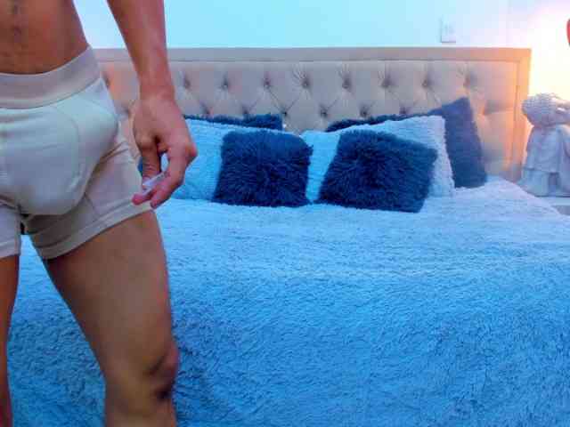 leslieanddrako leslieanddrako