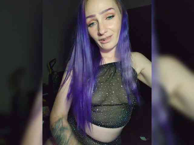 NaughtyLilChanel webcam