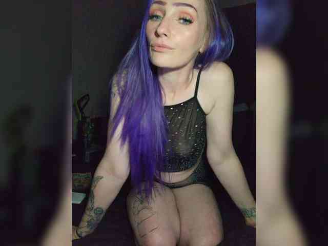 NaughtyLilChanel webcam