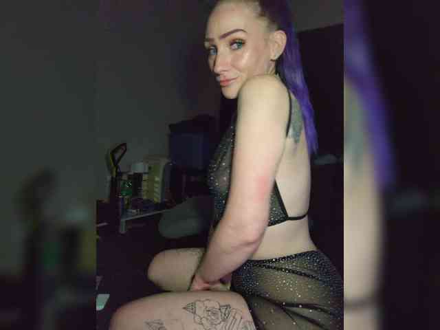 NaughtyLilChanel webcam