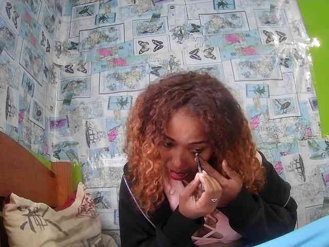 Babylove22 webcam