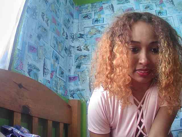 Babylove22 webcam