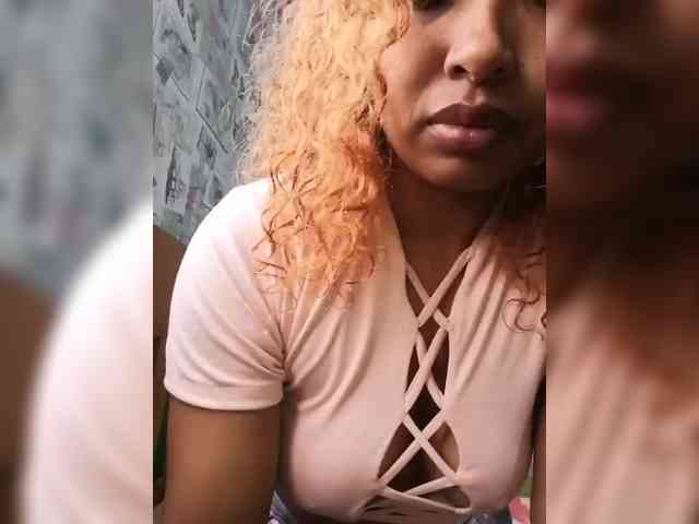 Babylove22 webcam