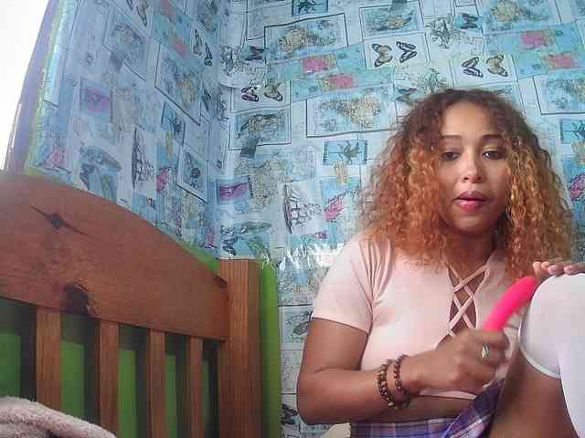 Babylove22 webcam