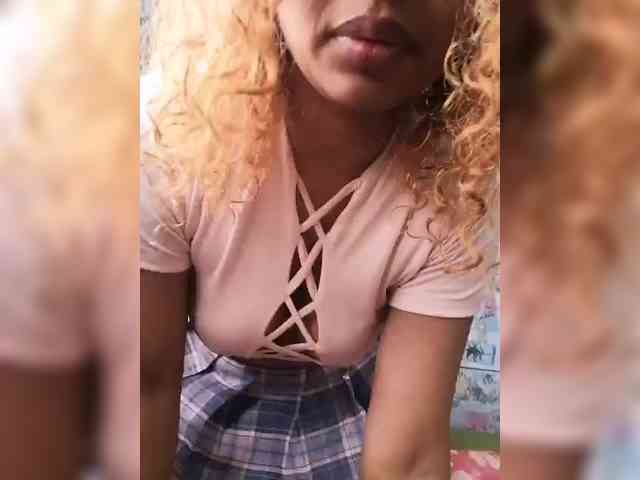 online videochat Sarahjone