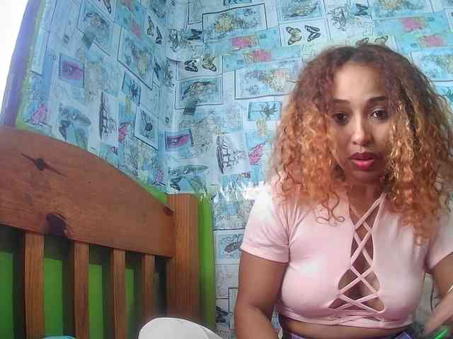 Babylove22 webcam