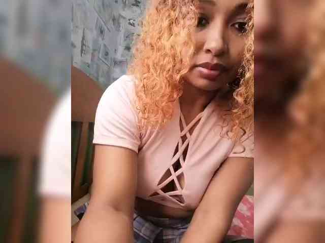 Babylove22 webcam
