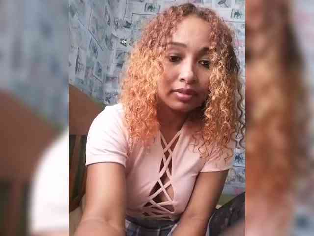Babylove22 webcam