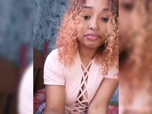 Babylove22 webcam