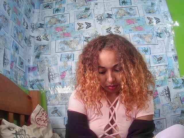 Babylove22 webcam
