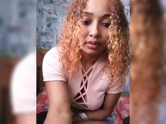 Babylove22 webcam