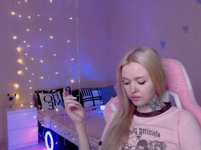 NaughtyMable's BongaCams show and profile