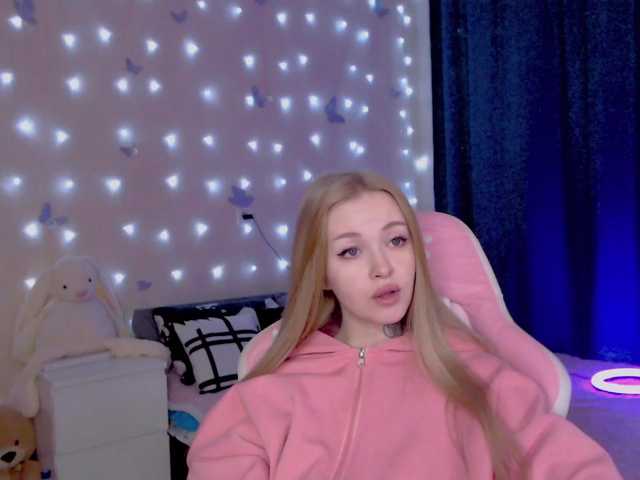 NaughtyMable's BongaCams show and profile