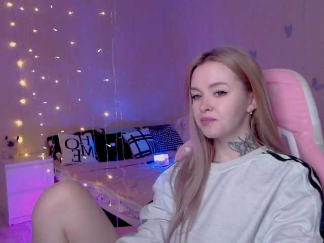 эро-сцены NaughtyMable