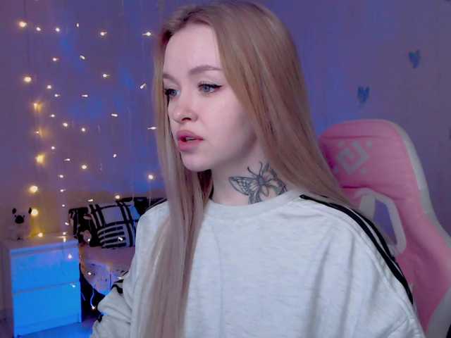 NaughtyMable's BongaCams show and profile