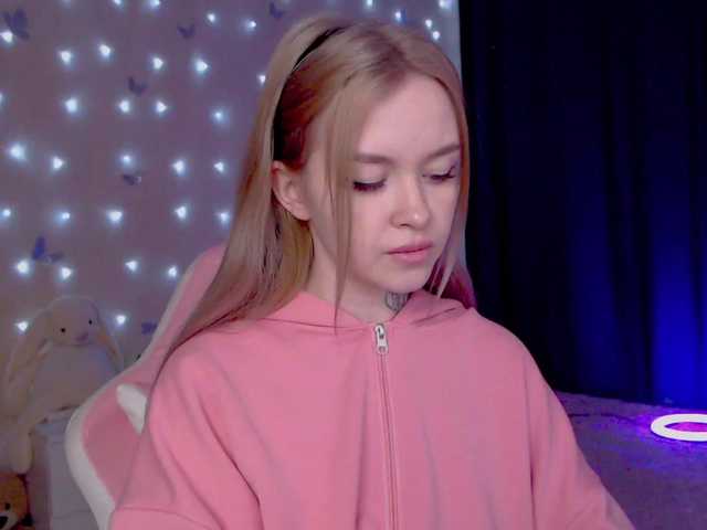 NaughtyMable's BongaCams show and profile