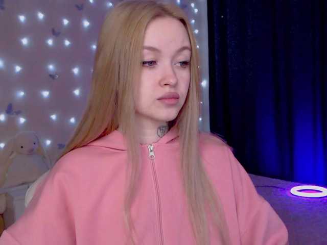 NaughtyMable's BongaCams show and profile