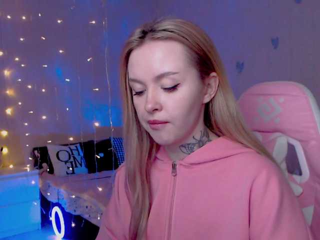 NaughtyMable's BongaCams show and profile