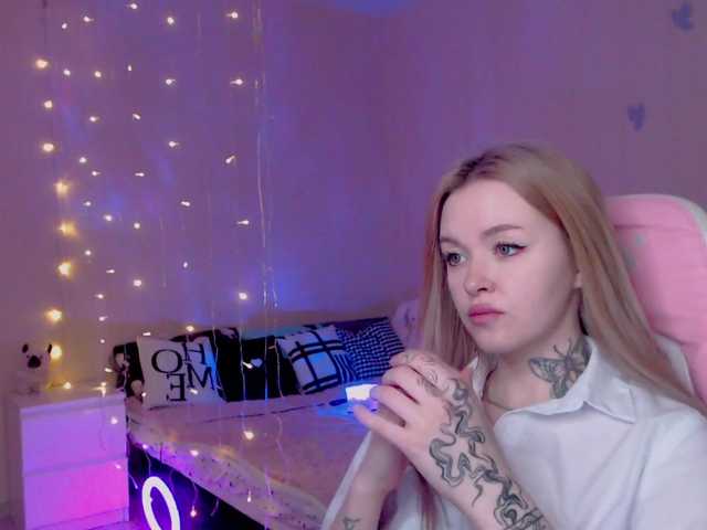 NaughtyMable's BongaCams show and profile