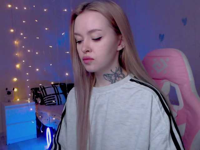 NaughtyMable's BongaCams show and profile