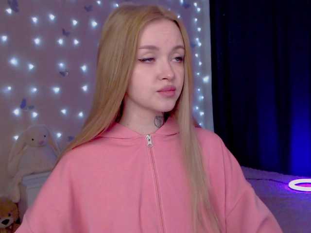 NaughtyMable's BongaCams show and profile