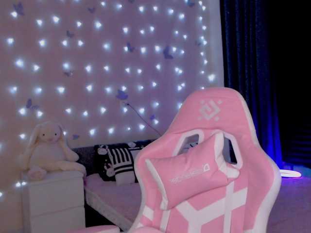 NaughtyMable's BongaCams show and profile