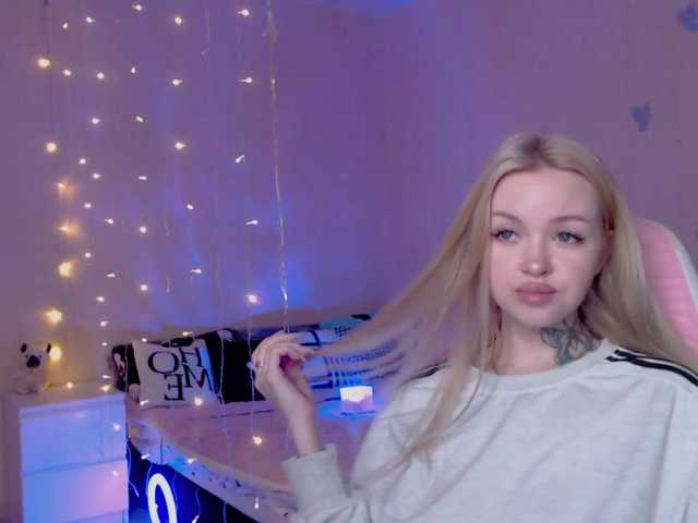 NaughtyMable's BongaCams show and profile