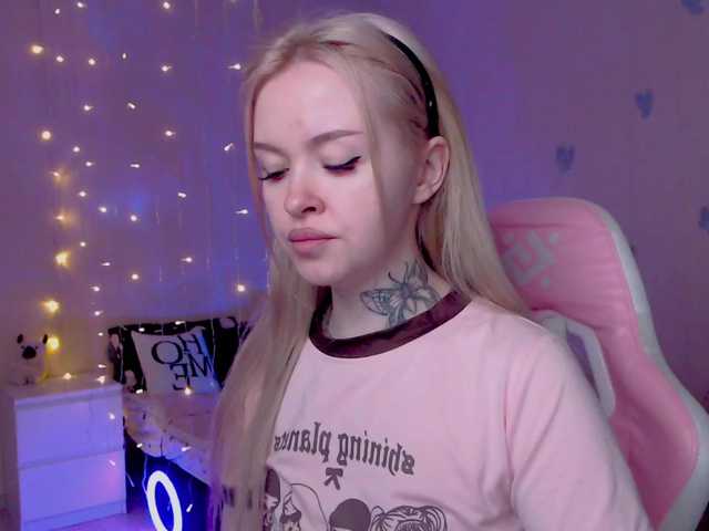 NaughtyMable's BongaCams show and profile