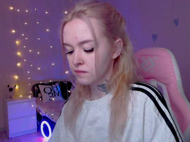 NaughtyMable's BongaCams show and profile