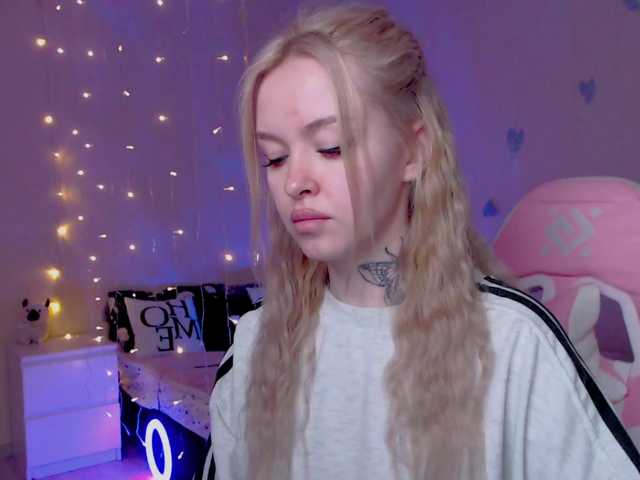 NaughtyMable's BongaCams show and profile