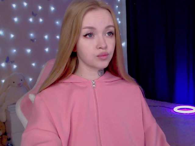 NaughtyMable's BongaCams show and profile