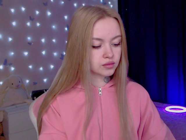 NaughtyMable's BongaCams show and profile