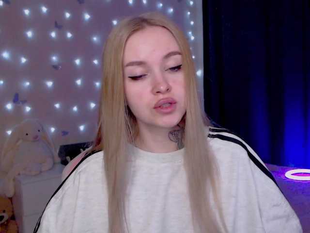 NaughtyMable's BongaCams show and profile