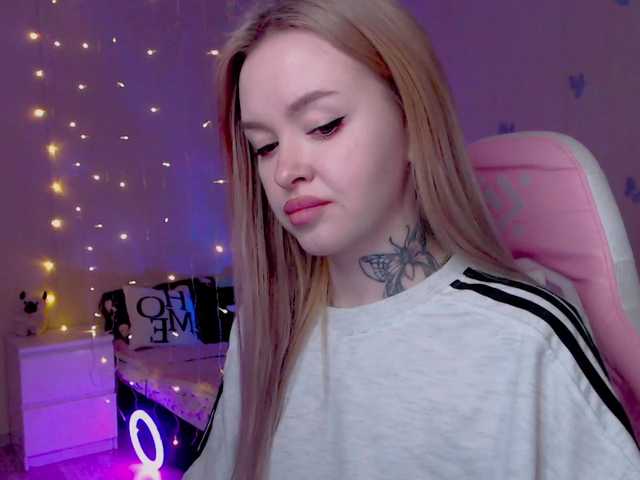 NaughtyMable's BongaCams show and profile