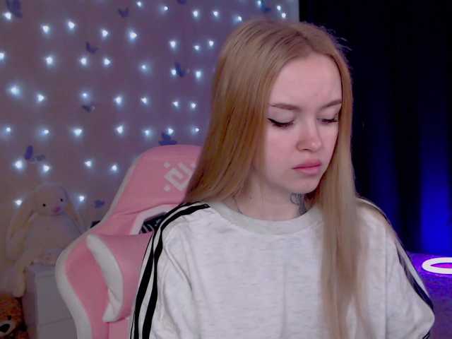 NaughtyMable's BongaCams show and profile