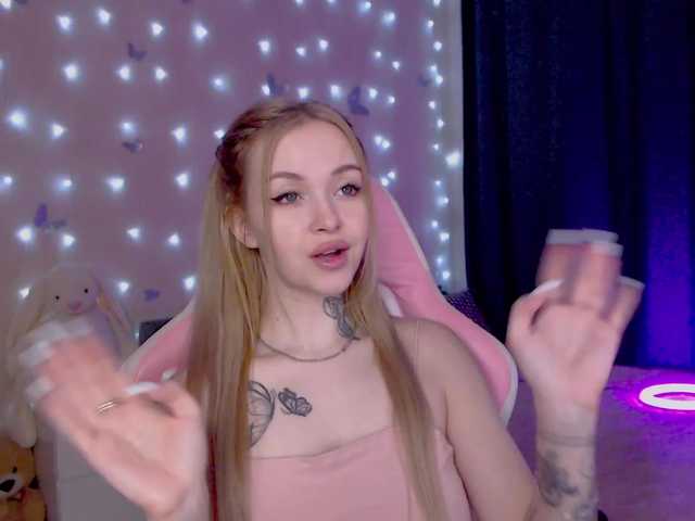 NaughtyMable's BongaCams show and profile