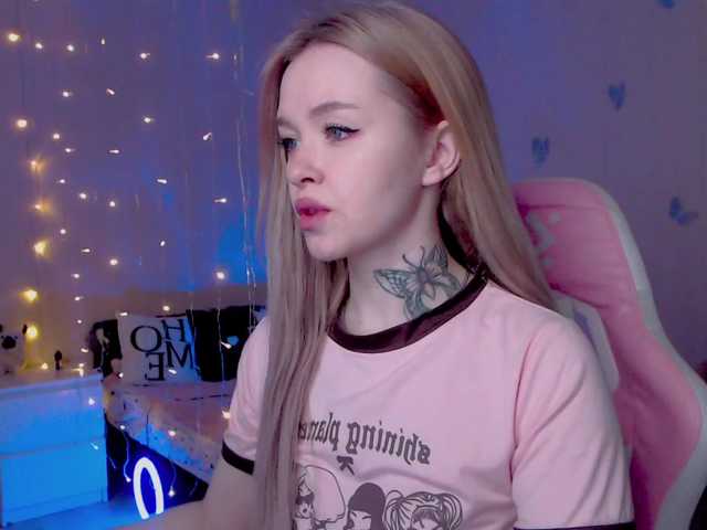 NaughtyMable's BongaCams show and profile