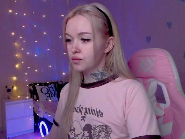 NaughtyMable's BongaCams show and profile