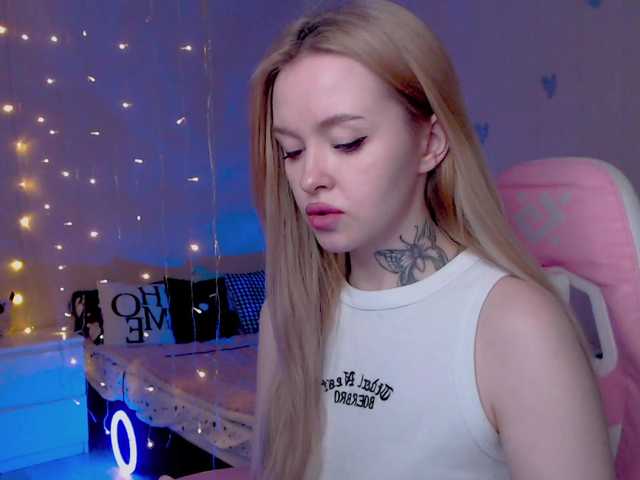 NaughtyMable's BongaCams show and profile