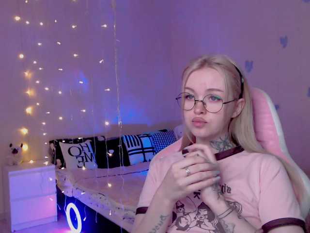 NaughtyMable's BongaCams show and profile