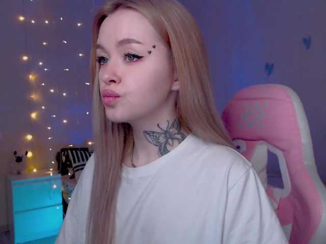 NaughtyMable's BongaCams show and profile