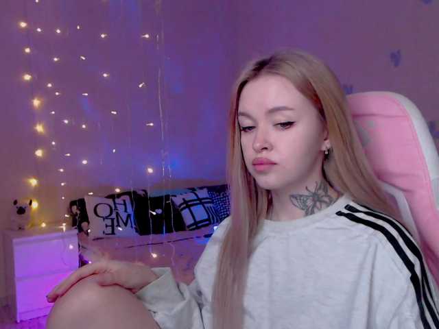 NaughtyMable's BongaCams show and profile