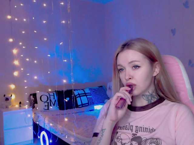 NaughtyMable's BongaCams show and profile