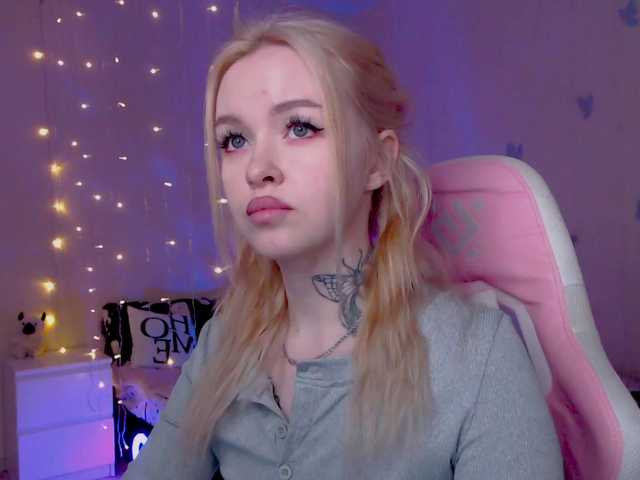 NaughtyMable's BongaCams show and profile