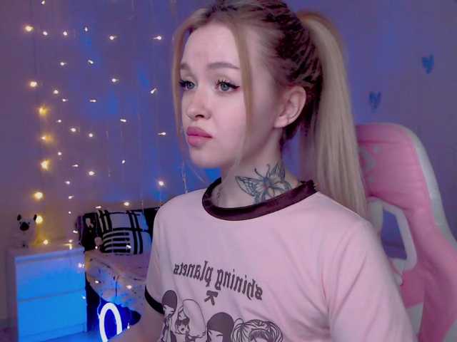 NaughtyMable's BongaCams show and profile